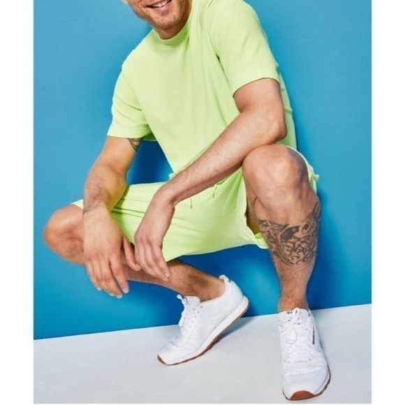 New Royalty by Maluma Men's Textured
Ottoman Stripe T-Shirt, Mojito shirt, green - Picture 2 of 5